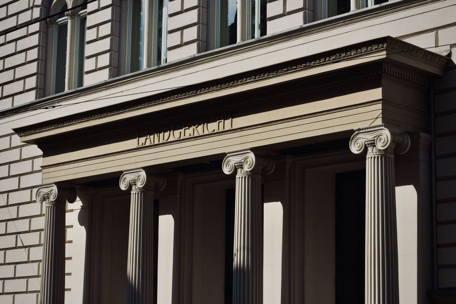 Steuern & Finanzamt Tipps: Selbermachen oder Fachbetrieb beauftragen? Der Kostenvergleich